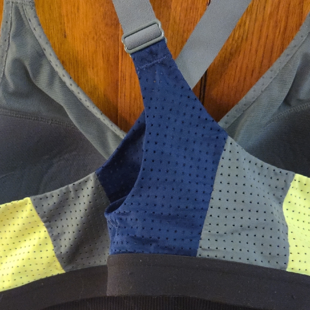 Victoria's Secret Navy and Gray Sports Bra - Picture 5 of 6